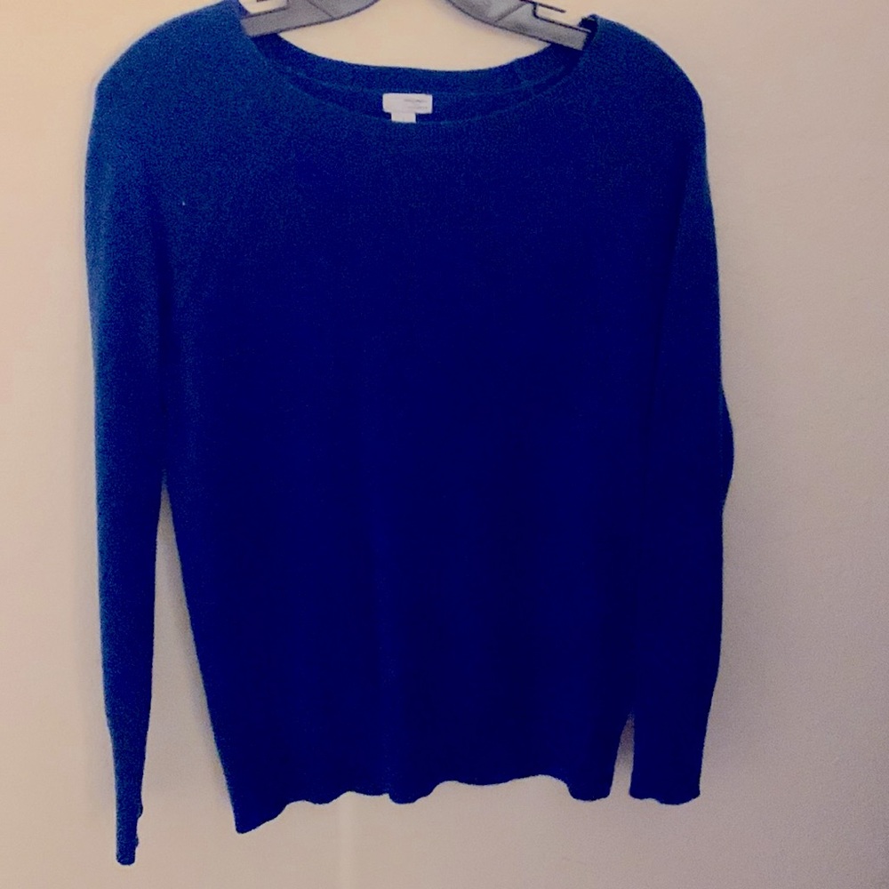 Small petite blue cashmere sweater
